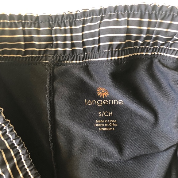 Athletic shorts - Picture 2 of 3